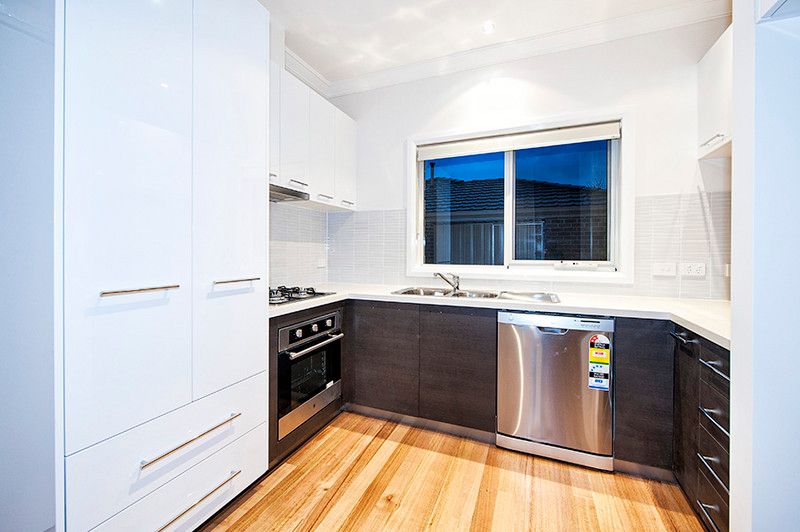 10 Lemontree Lane, GREENSBOROUGH, VIC 3088