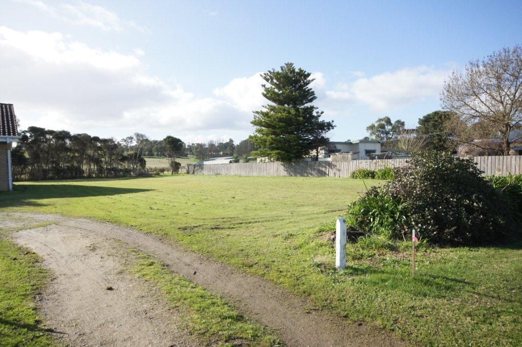 33 (Lot 59) Railway Avenue, BUNYIP, VIC 3815