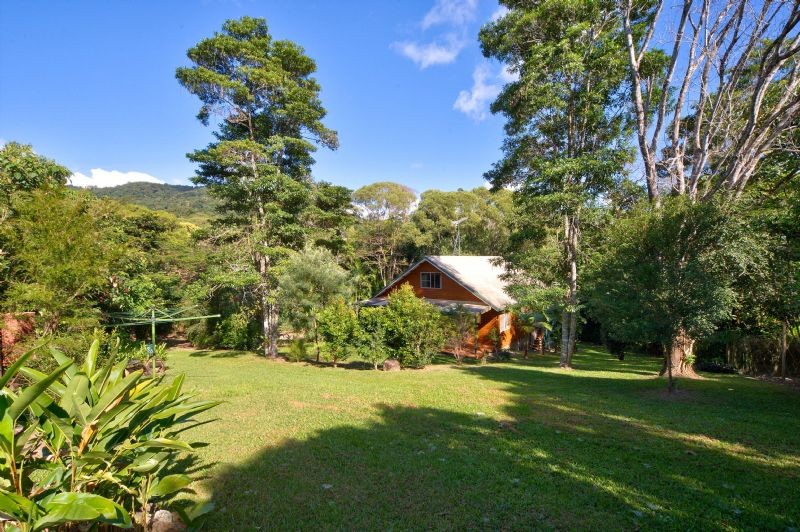 2 Williamson Drive, KURANDA, QLD 4881