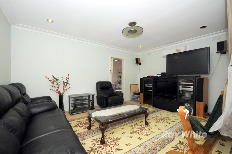 1 Laurus Court, DANDENONG NORTH, VIC 3175