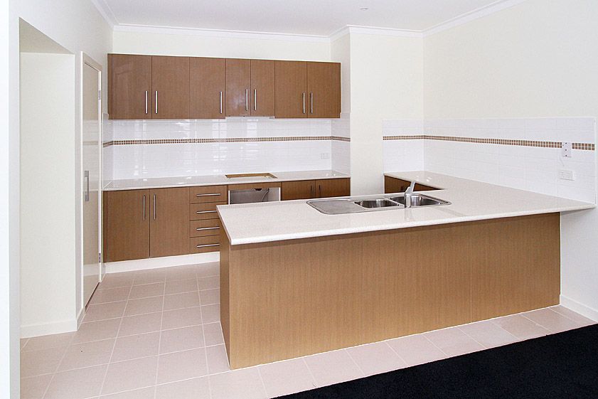 8 Jarrah Place, CRAIGIEBURN, VIC 3064