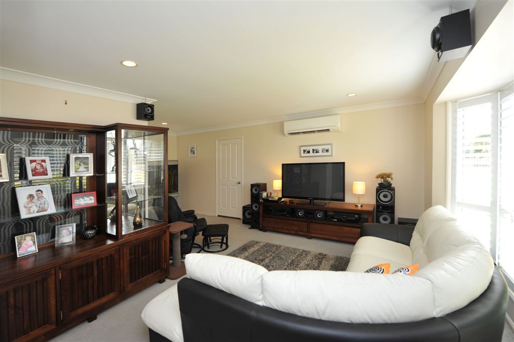 5 Rushlands Street, GLENVALE, QLD 4350