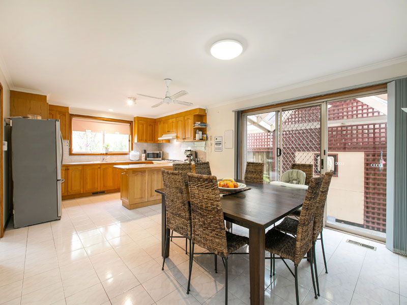 2 Juan Court, DINGLEY VILLAGE, VIC 3172