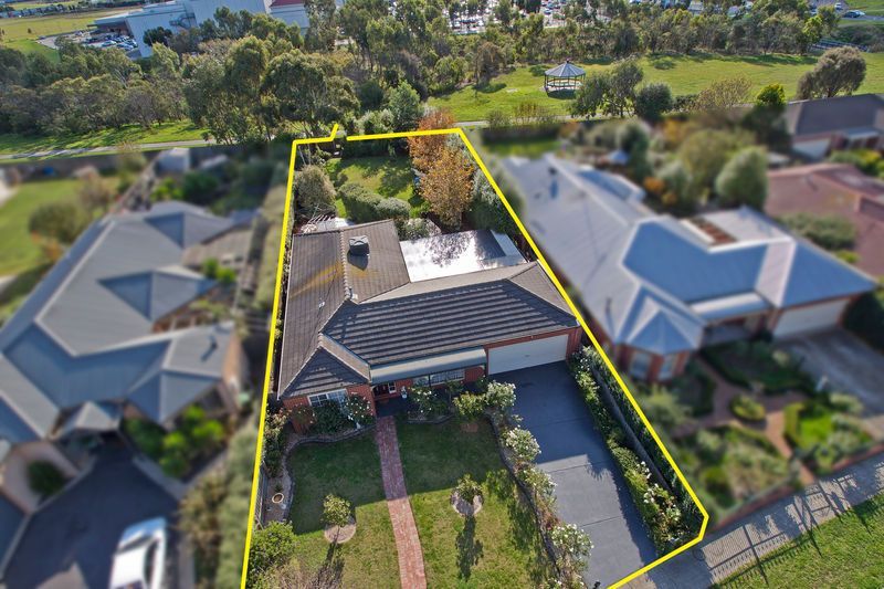 20 Meadowvale Drive, GROVEDALE, VIC 3216