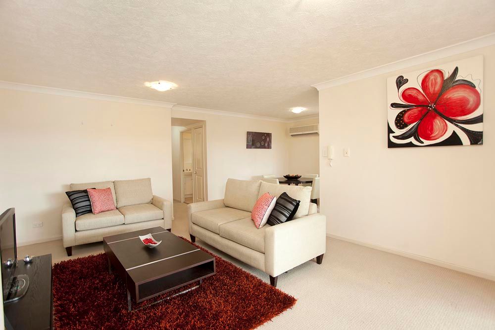 2/18 Dorinda Street, GREENSLOPES, QLD 4120