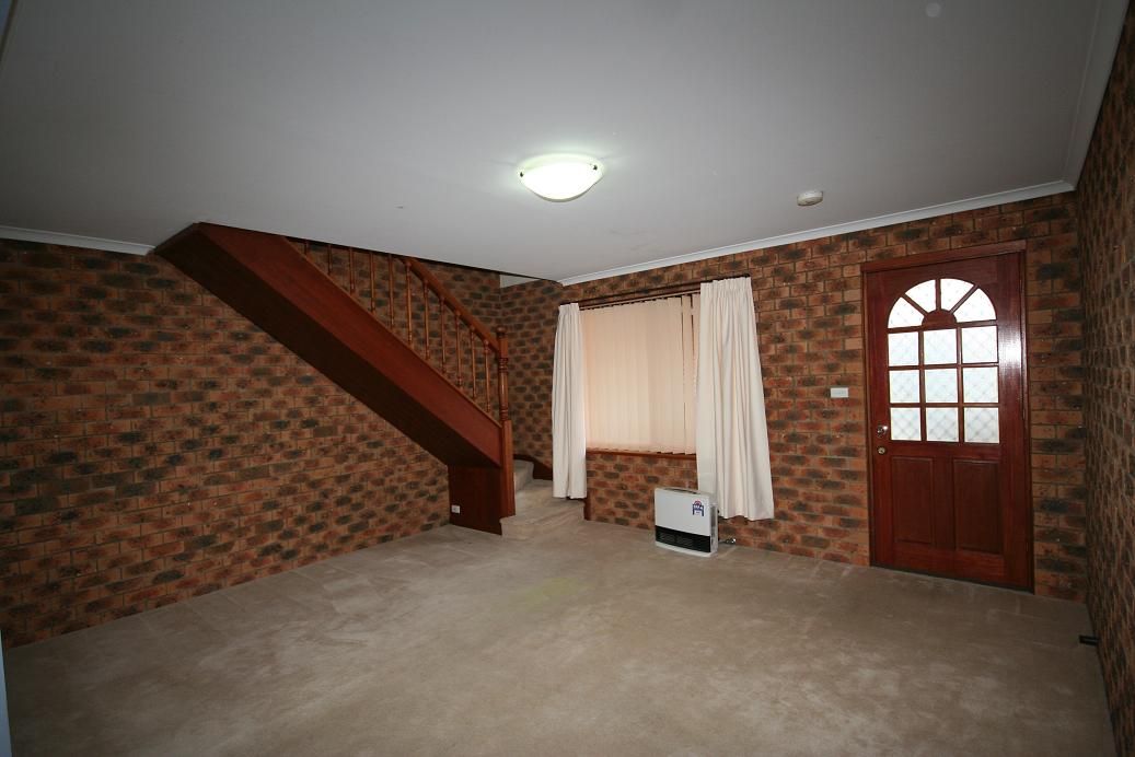 2/1-5 Lily Place, QUEANBEYAN, NSW 2620