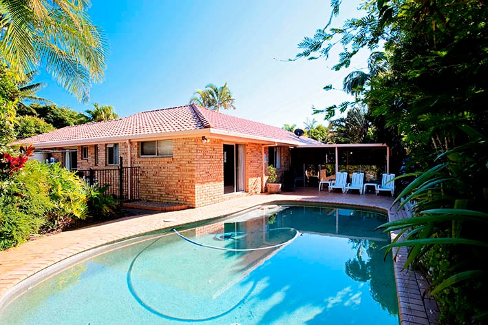 57 Woodlands Crescent, BUDERIM, QLD 4556