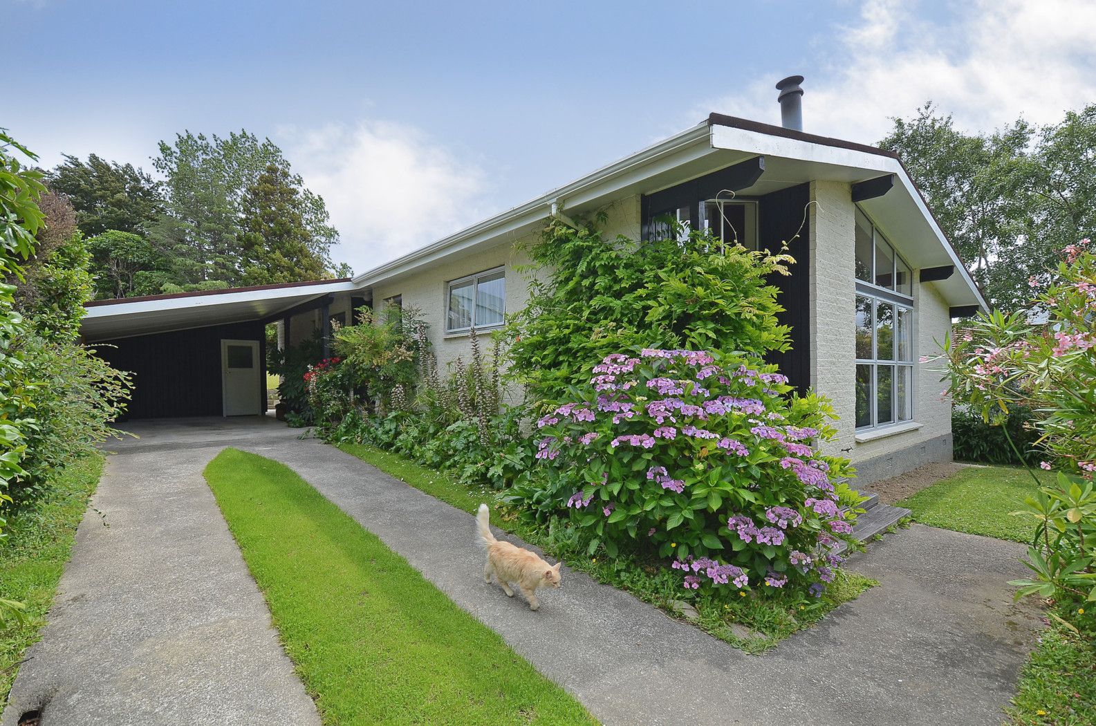 66 Chatsworth Road, SILVERSTREAM, Upper Hutt City
