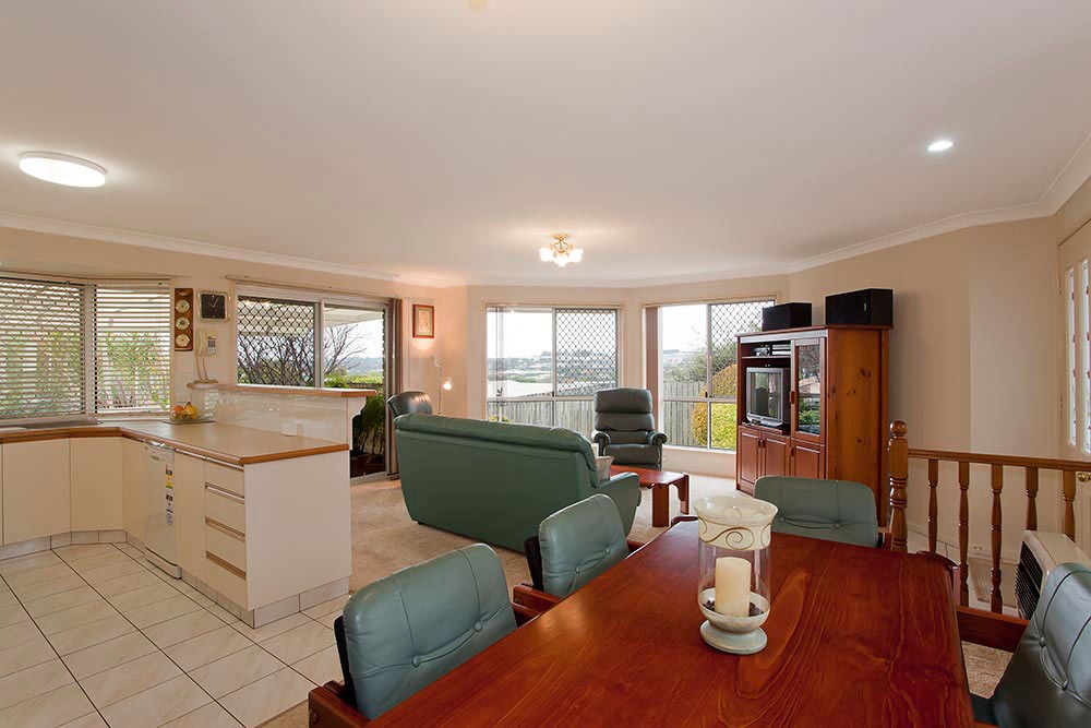 Unit 3/3 Danica Court, Kearneys Spring, QLD 4350