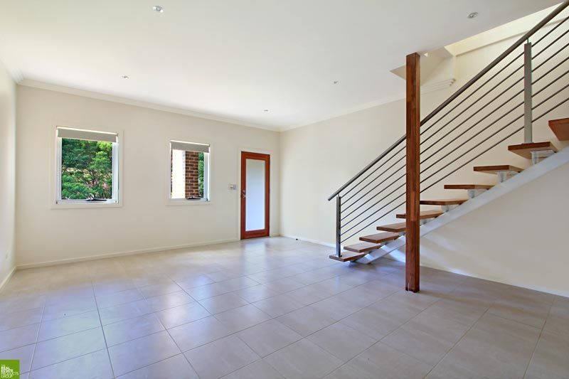 10 Waterford Terrace, ALBION PARK, NSW 2527
