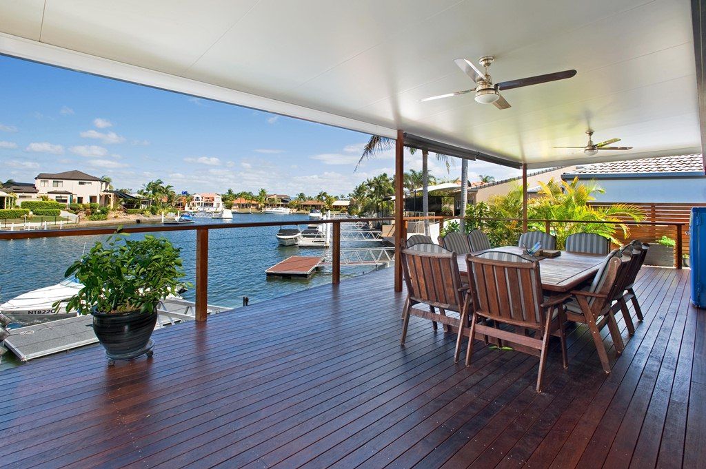 22 Pebble Beach Drive, RUNAWAY BAY, QLD 4216
