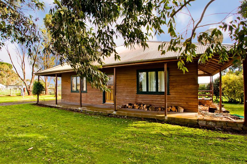 163 Plummers Hill Road, WOODFORD VIC 3281