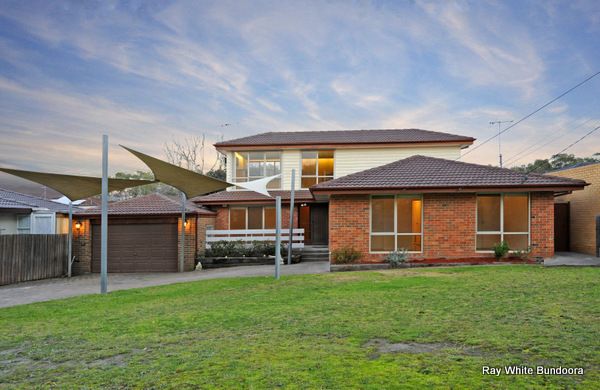 18 Gleeson Drive, BUNDOORA VIC 3083