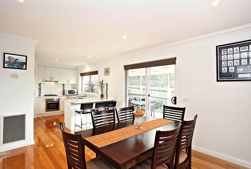 27 Yallambie Road, MACLEOD VIC 3085