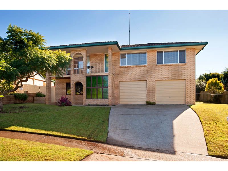 16 Fulton Street, WISHART QLD 4122