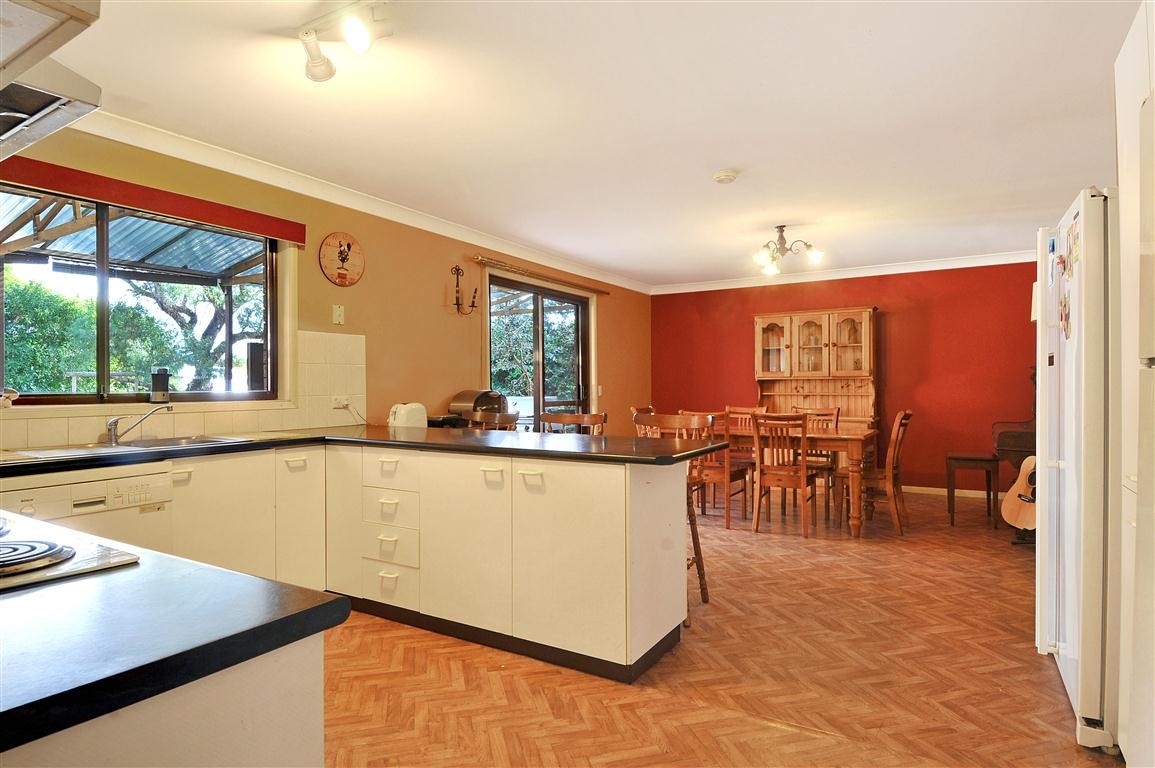 10 Elliott Place, KIAMA DOWNS, NSW 2533