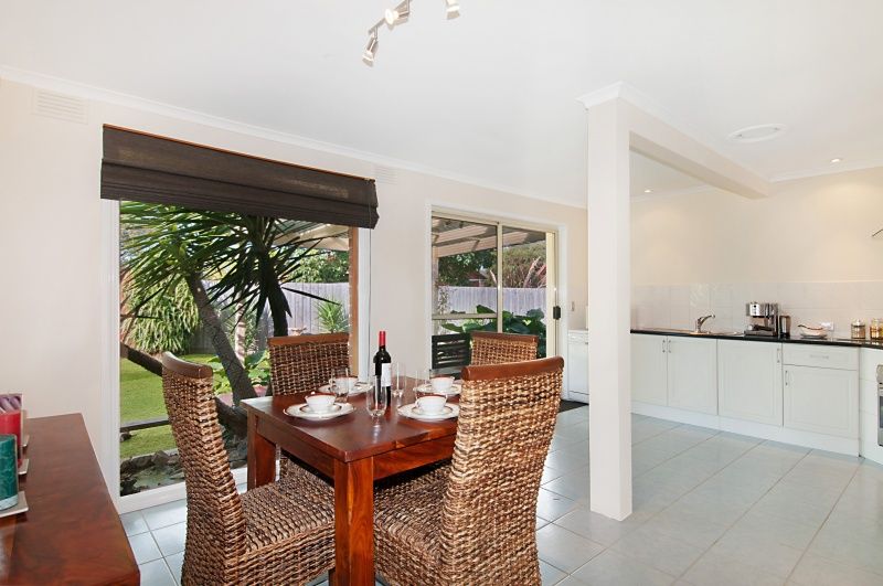 8 Falconer Court, MORNINGTON, VIC 3931
