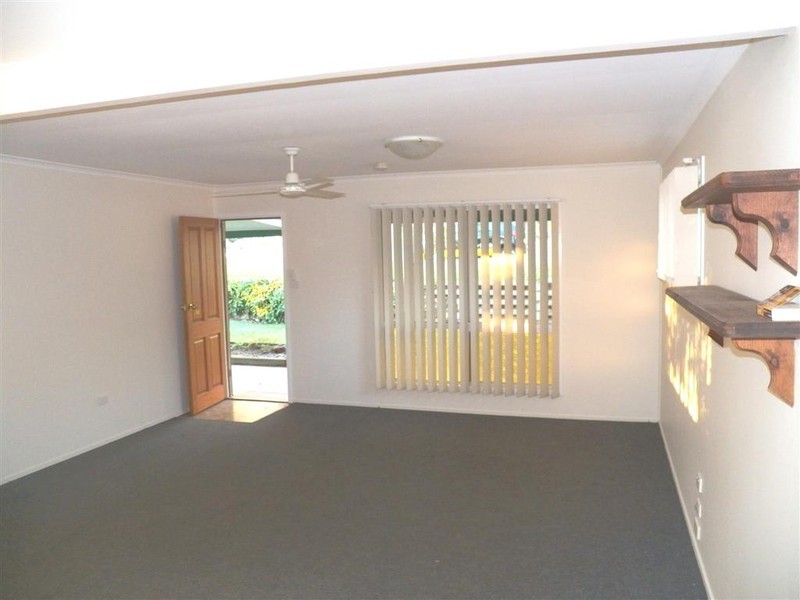 27 Willow Street, NEW AUCKLAND, QLD 4680
