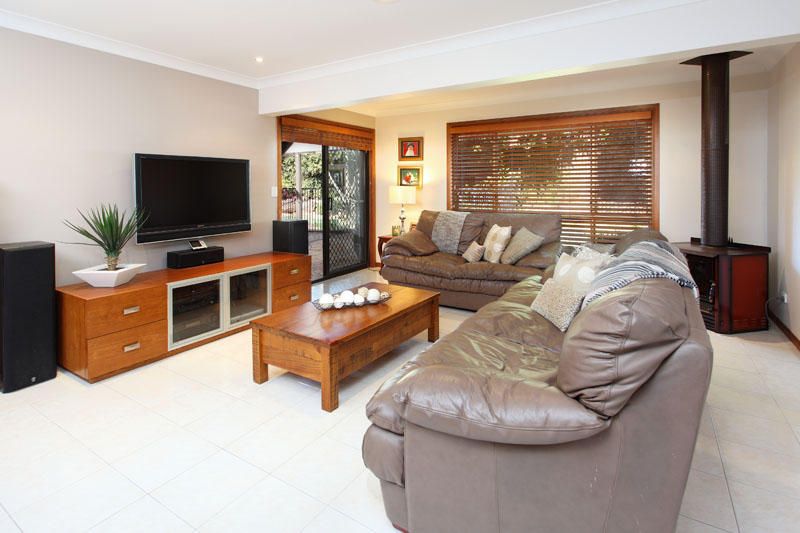 74 Horn Road, ASPLEY, QLD 4034