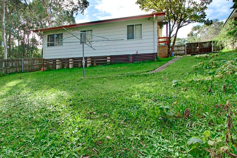 BOLTON POINT, NSW 2283