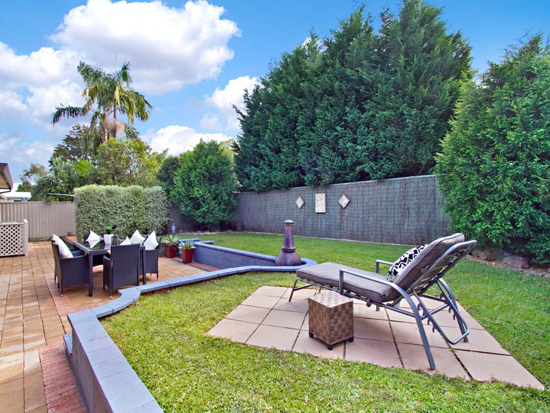 17 Snowy Place, SYLVANIA WATERS, NSW 2224