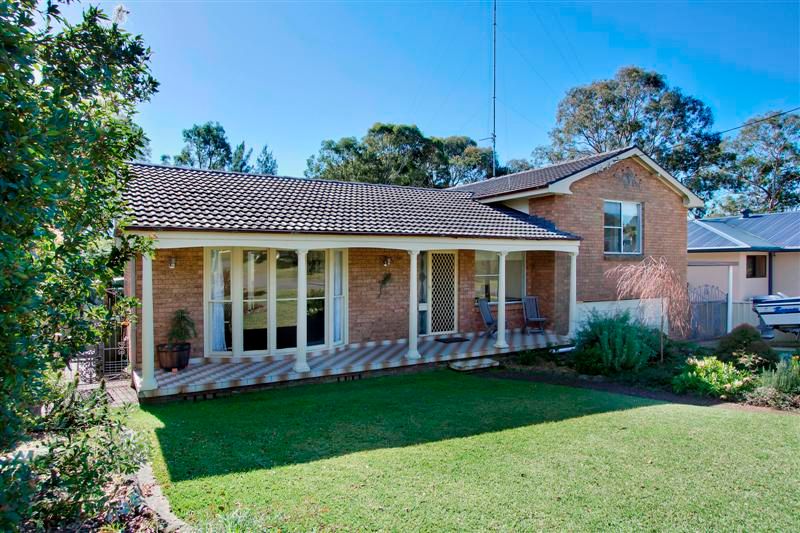 21 Macquarie Street, BONNELLS BAY, NSW 2264