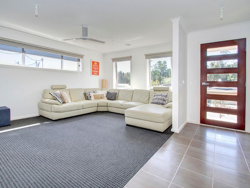 24 Peninsula Sands Boulevard, ROSEBUD, VIC 3939