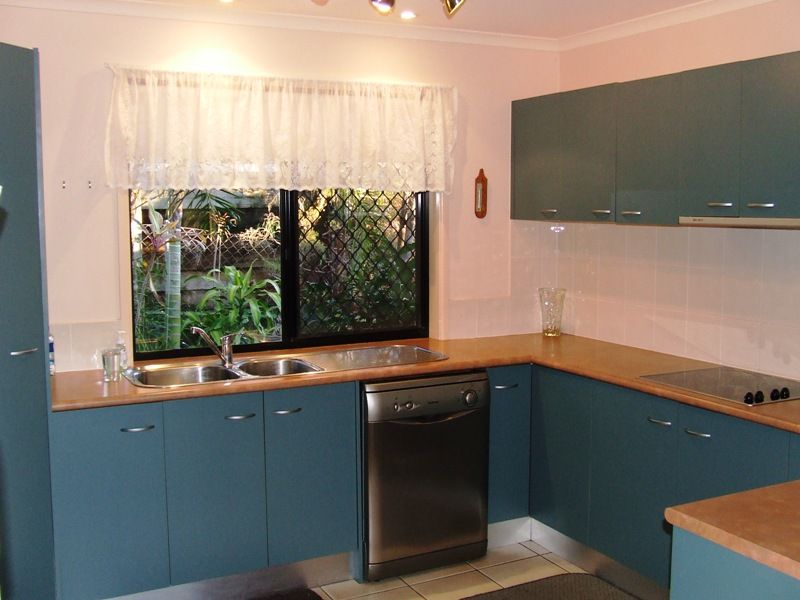 6 Alpha Drive, GLASS HOUSE MOUNTAINS, QLD 4518