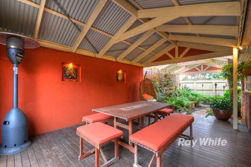 120 Fraser Crescent, WANTIRNA SOUTH, VIC 3152