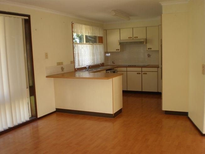 110 Blaxland Drive, ILLAWONG, NSW 2234