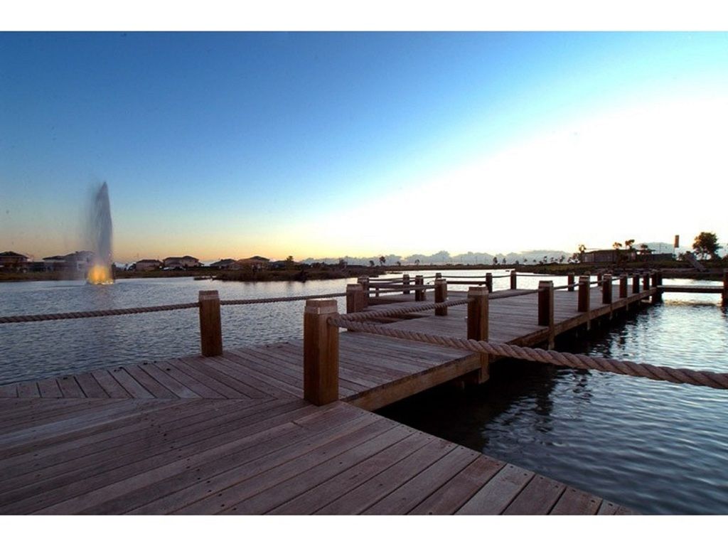 11 Burdekin Boulevard, WATERWAYS, VIC 3195