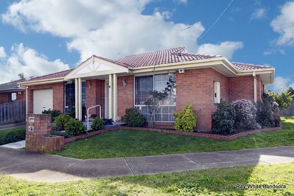 1/15 Woolnough Drive, MILL PARK, VIC 3082