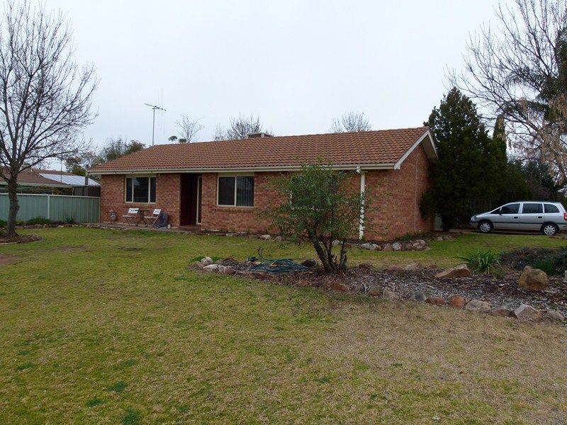 1 Thames Street, FORBES, NSW 2871