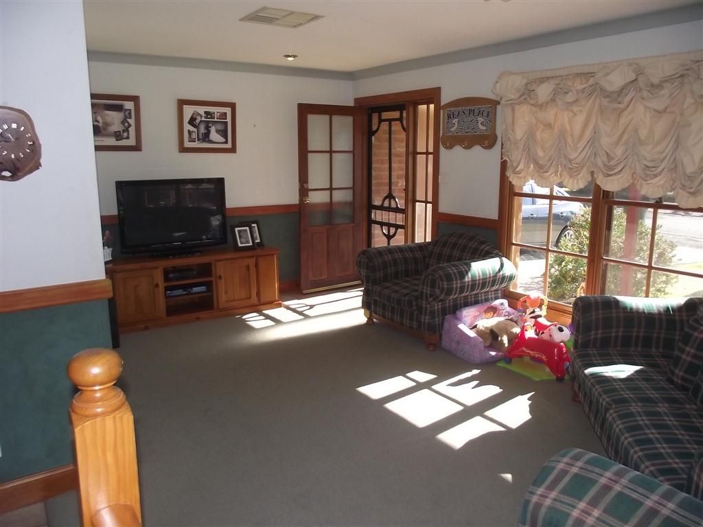 5 Christina Close, PARKES, NSW 2870