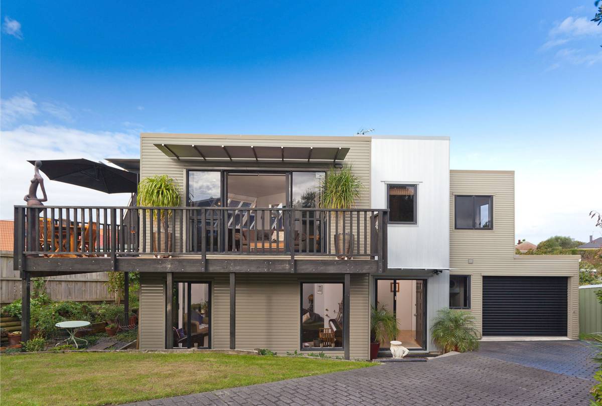 2/236 Meola Road, Point Chevalier, Auckland City Real Estate Ray