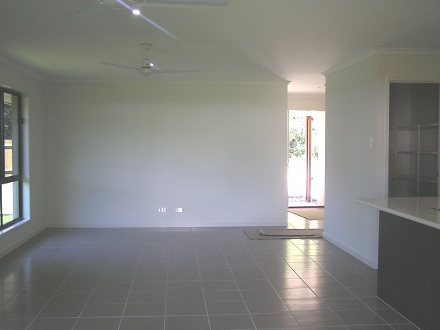 33 Lapwing Circuit, BEERWAH, QLD 4519