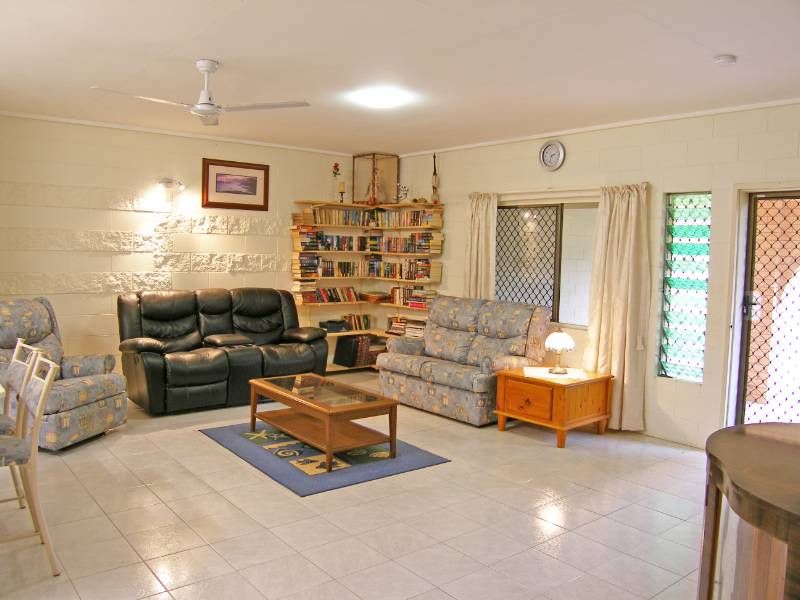 2/2 Arovo Street, TRINITY BEACH, QLD 4879