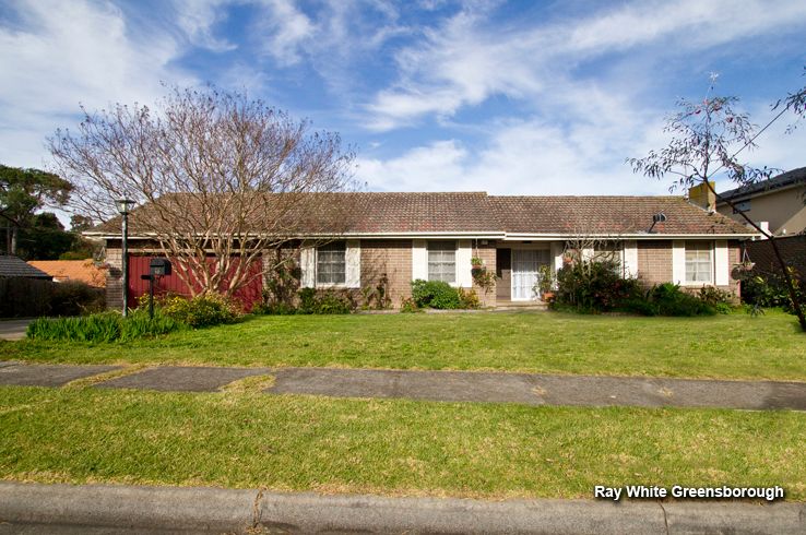10 Dobson Road, MONTMORENCY VIC 3094