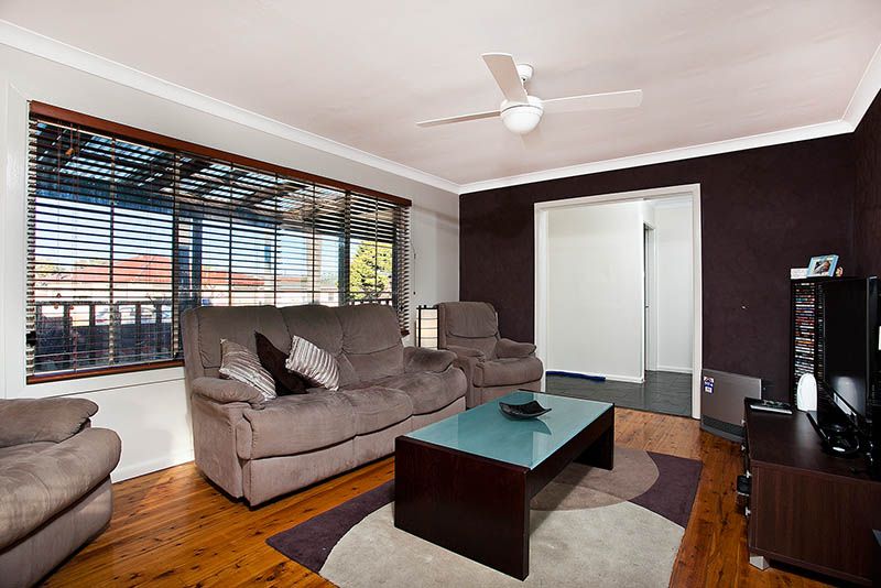 43 Beverley Avenue, WARILLA, NSW 2528