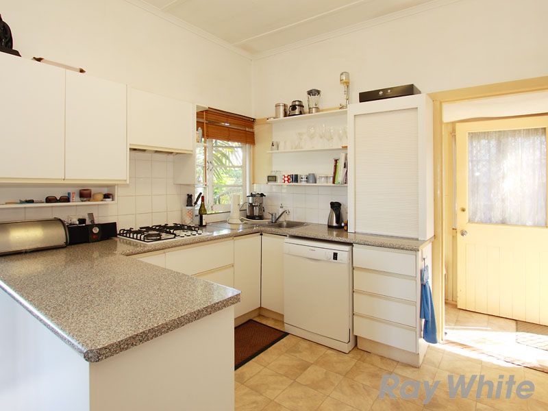143 Richmond Street, GORDON PARK, QLD 4031