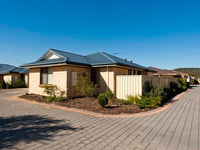 1 / 26 Loftus Street, Bowral