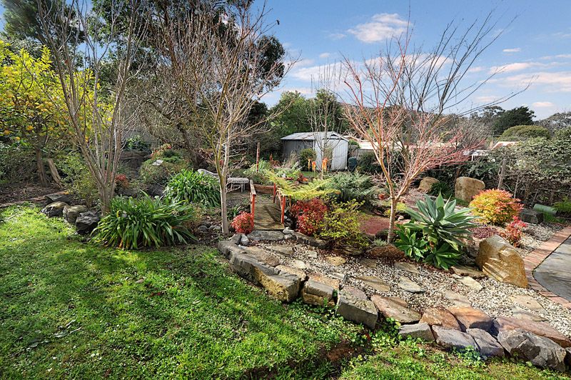 4 Leitch Street, FERNTREE GULLY, VIC 3156