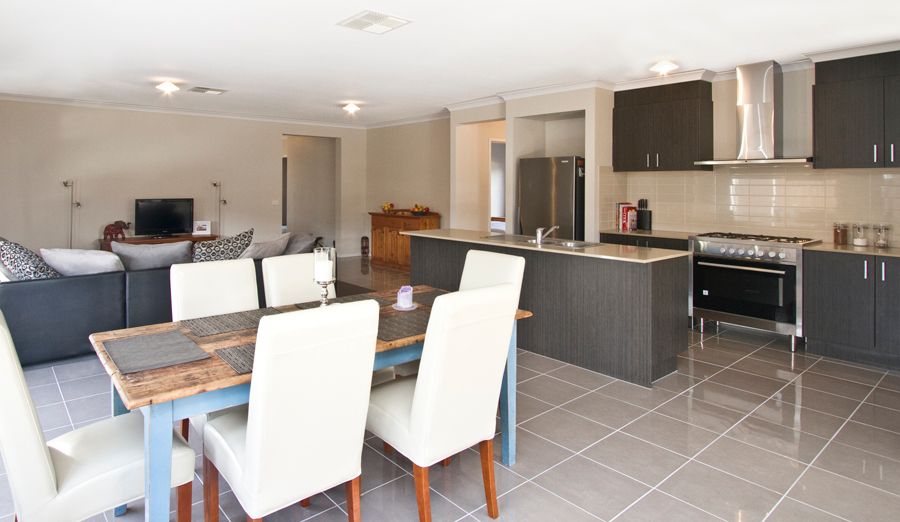 4 Estuary Court, DOREEN, VIC 3754