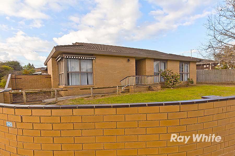 143 Darren Road, KEYSBOROUGH VIC 3173