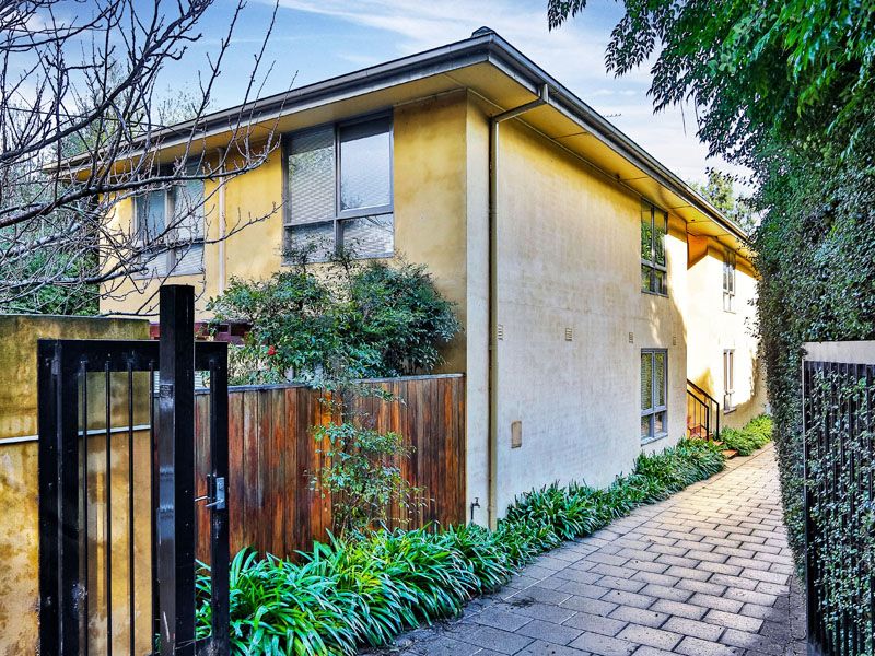 2/4 Glebe Avenue, CHELTENHAM, VIC 3192