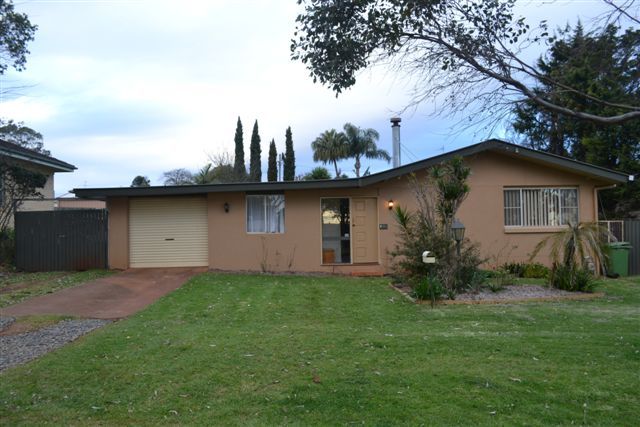 54 Hampton Street, HARRISTOWN QLD 4350