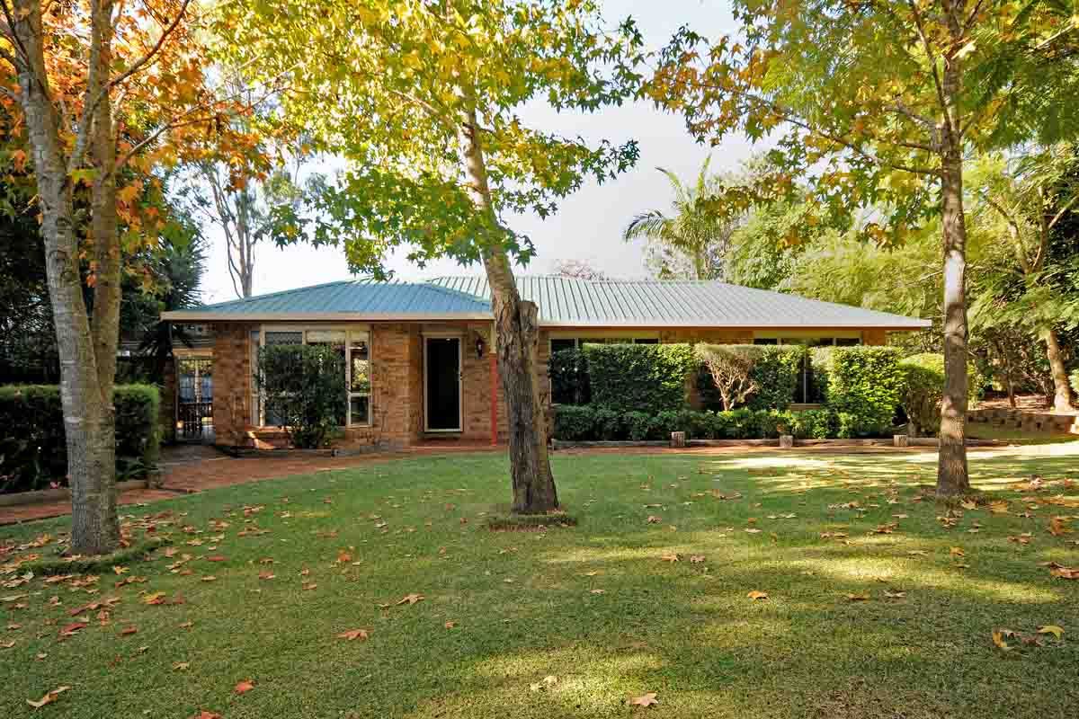 4 Highfields Road, HIGHFIELDS QLD 4352