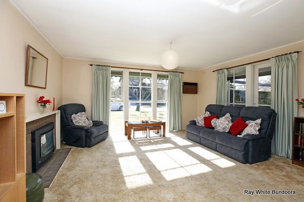 5 Balmoral Avenue, BUNDOORA, VIC 3083