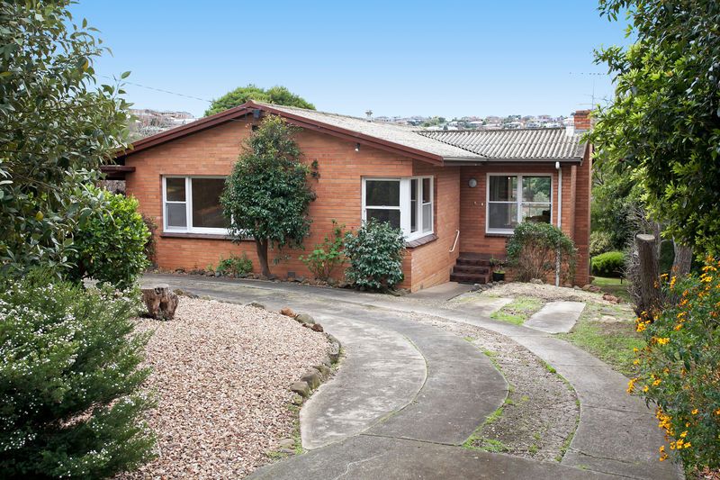 262 Roslyn Road, HIGHTON, VIC 3216