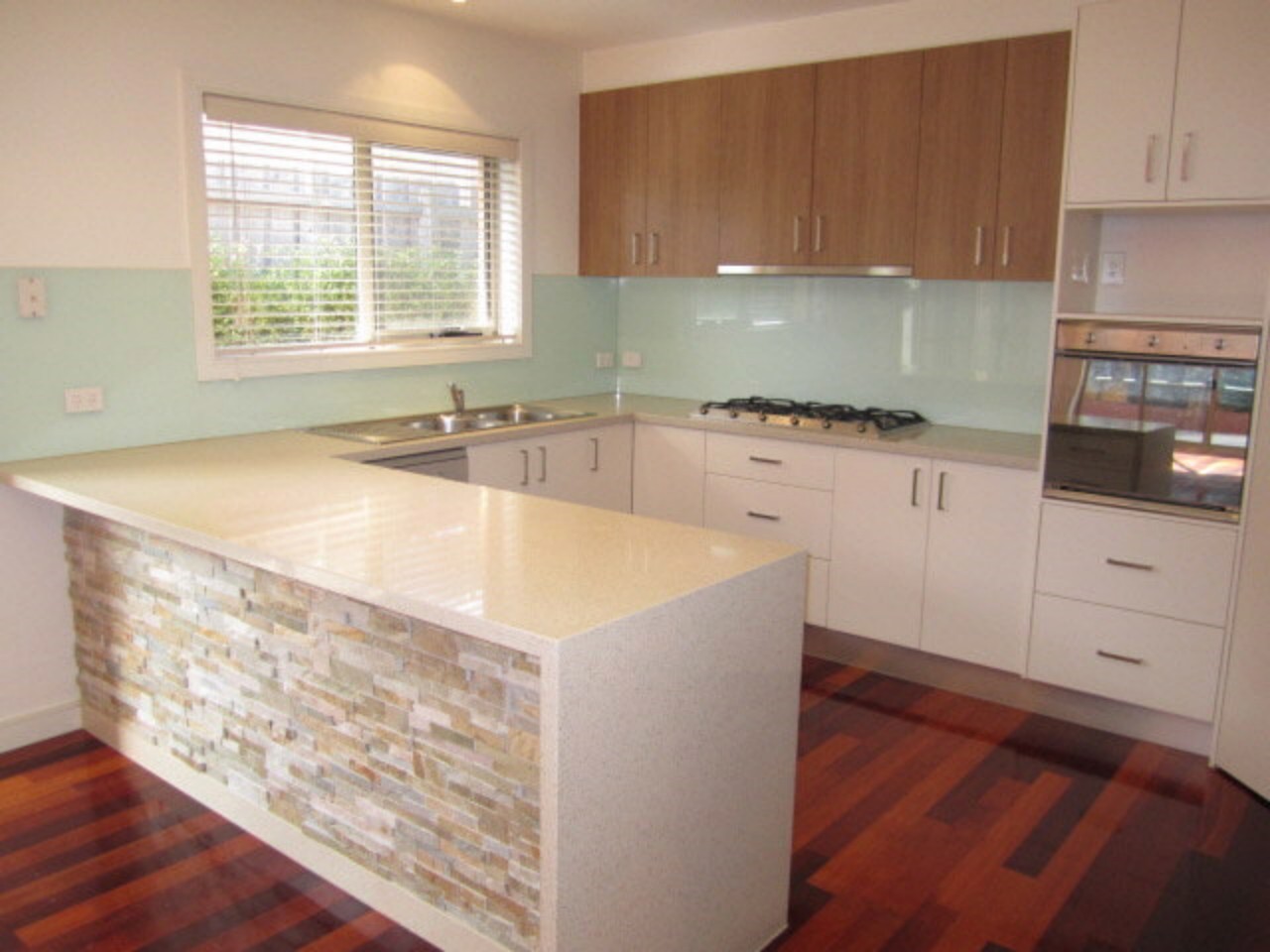 2/14 McLochlan Street, MOUNT WAVERLEY, VIC 3149